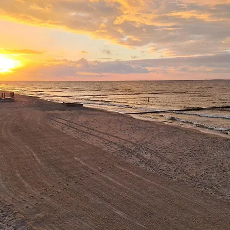 Bernsteinbad-koserow-haus-fuenf-elemente-ferienwohnung-erde 公寓 科瑟罗